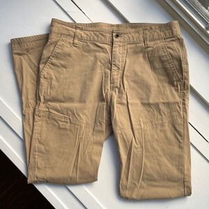 ② Mountain Hardwear • Men's Hardwear AP™ Active Pant in Khaki • Size 33 Waist